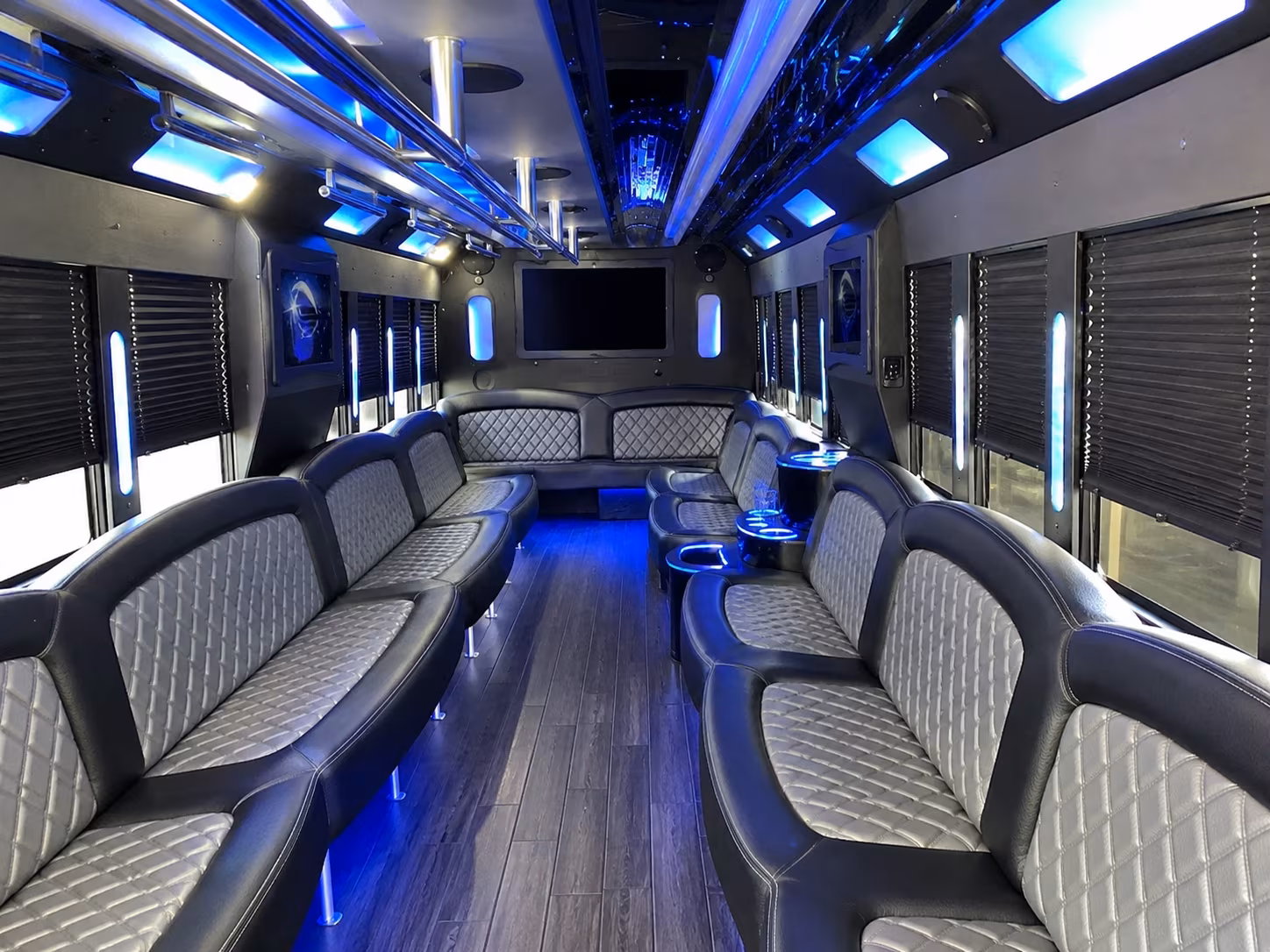 Hollywood Homecoming & Prom Party Bus Rentals