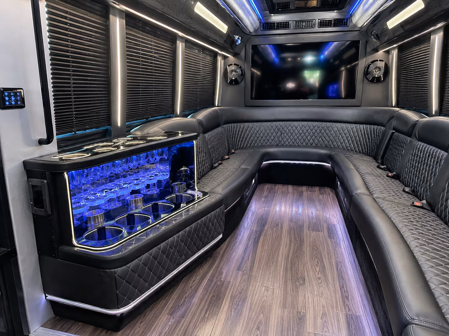 Pembroke Pines Homecoming & Prom Party Bus Rentals