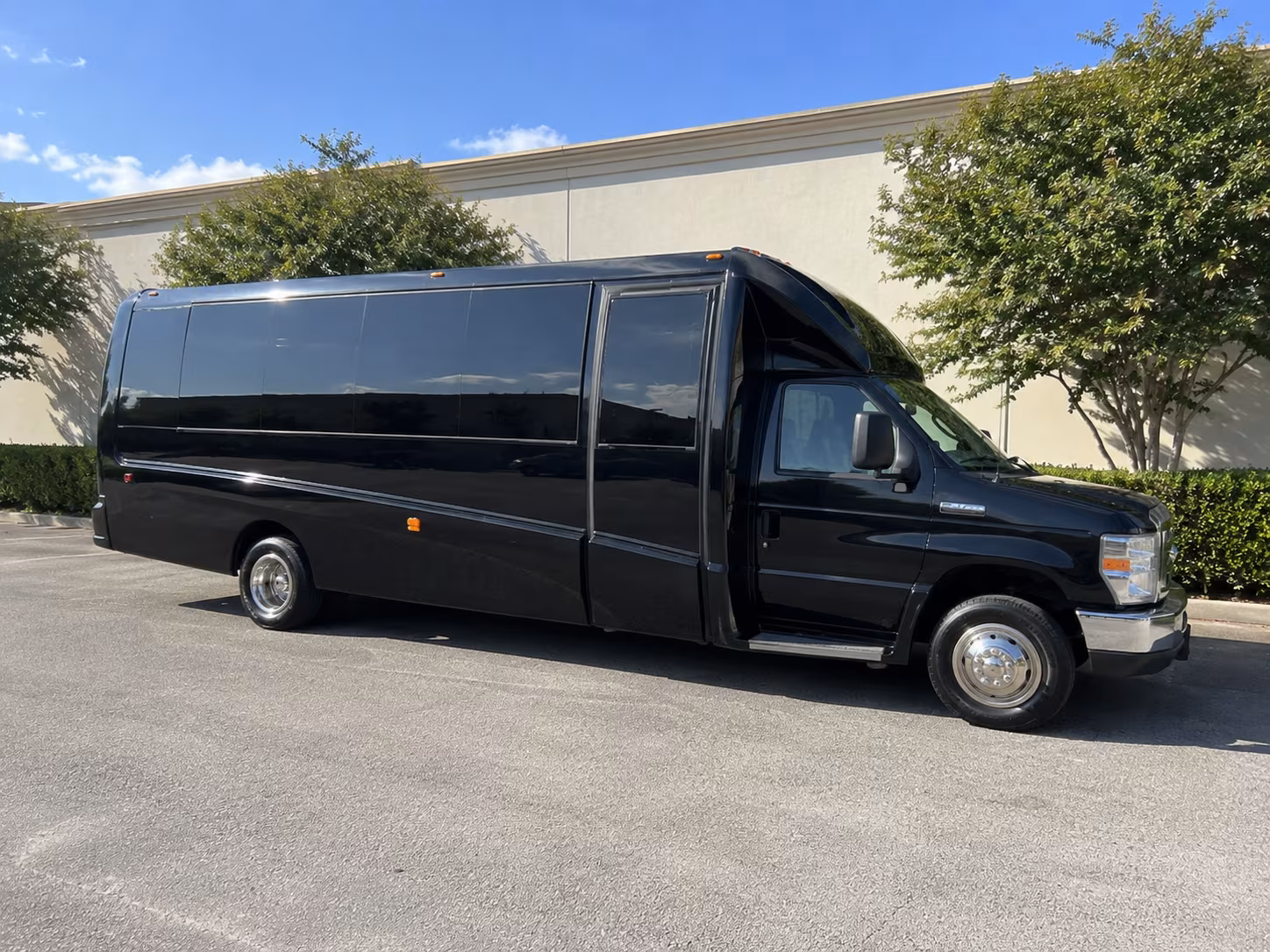 Plantation Birthday, Sweet 16, & Quinceañera Party Bus Rentals